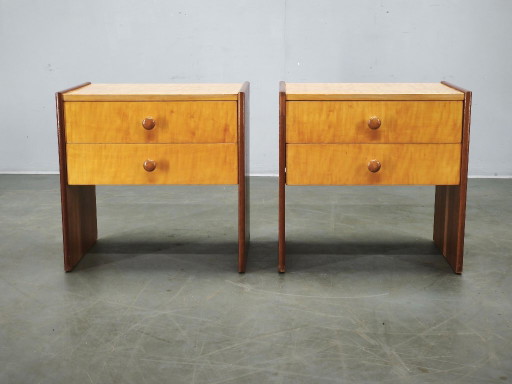 Par de mesitas de noche checas Mid-Century Modern, años 70