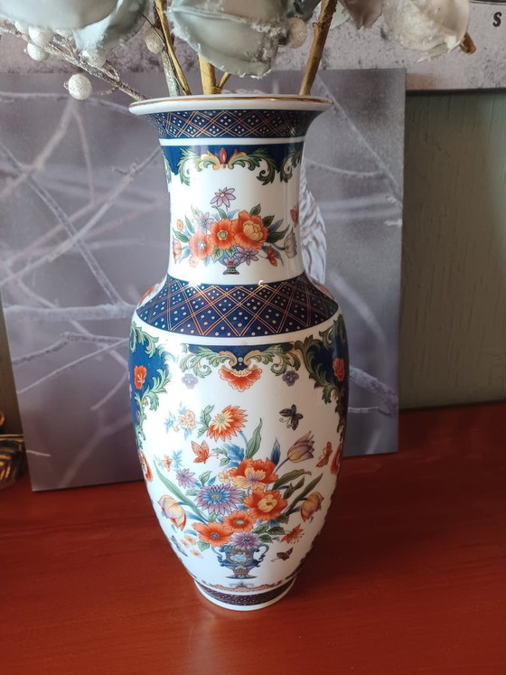 Vintage Japanese Imari Vase - Eiwa Kinsei Porcelain with Flowers and Gold Accents - 1950s (photo 5 of 9)