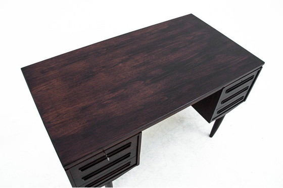 Image 1 of Bureau en teck, design danois, années 1960.