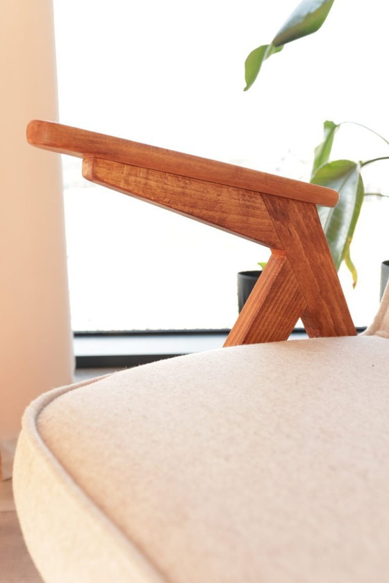 Image 1 of Vintage loungestoel met beige wollen bekleding, Scandinavisch design