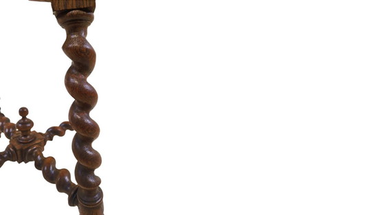 Image 1 of Tabouret ancien en chêne anglais : Table d'appoint victorienne sculptée à motif torsadé