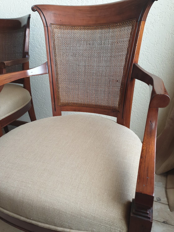 Image 1 of Exklusive Dining-Sessel in Kirsche