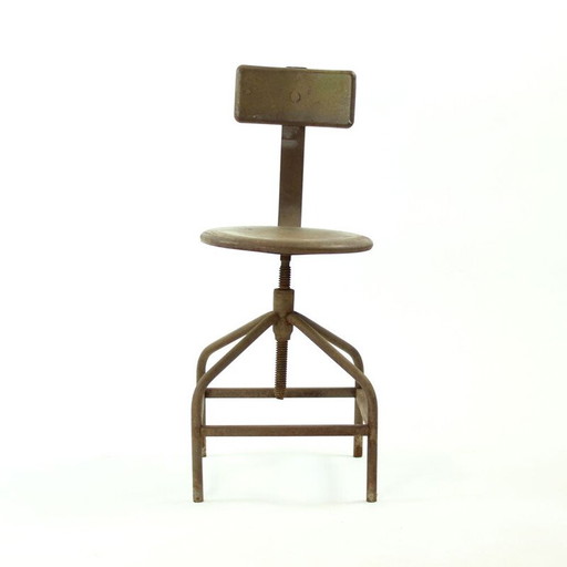 Silla industrial vintage de metal de Kovona, Checoslovaquia, 1940