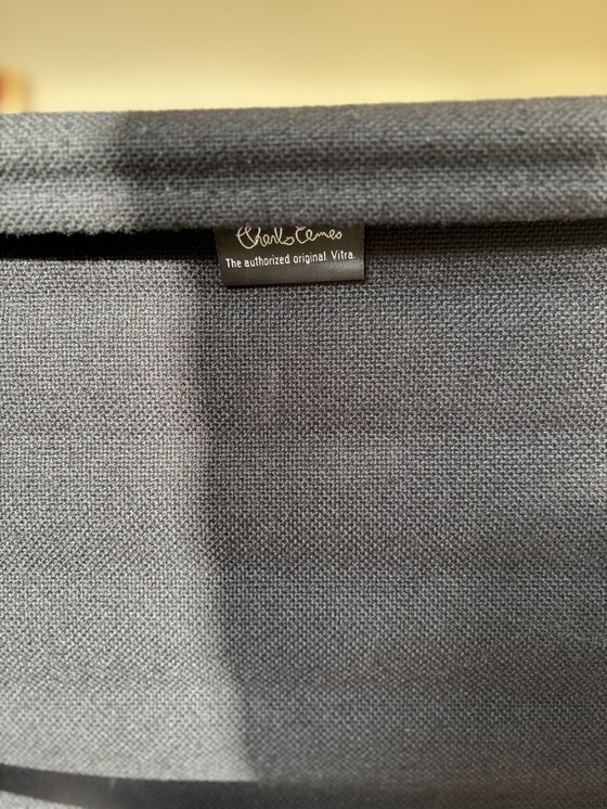 Image 1 of Eames ea 119 bureaustoel