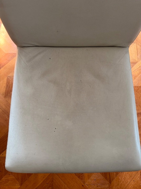 8 Poltrona Frau Liz Sedie da pranzo - pelle bianco sporco – Legno (photo 6 of 11)
