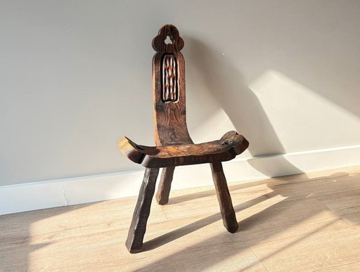 Unieke handgemaakte houten stoel – rustiek & sculpturaal