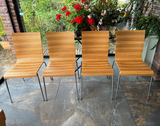 Juego de 4 sillas de diseño Pedrali Kuadra 1321 – Zebrano | Made in Italy