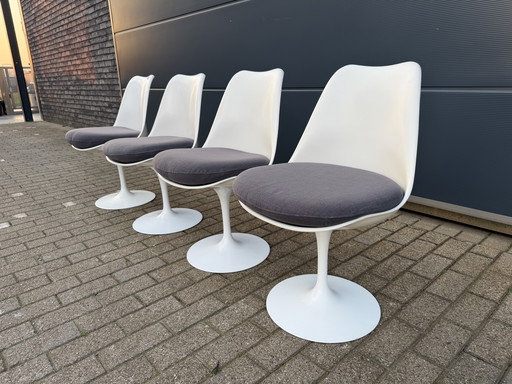 4x original Knoll Tulip dining chairs by Eero Saarinen