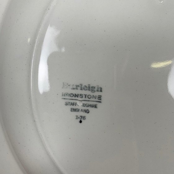 Image 1 of Très grand plat en pierre de fer du Staffordshire, Burleigh, motif floral, 1970