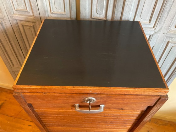 Image 1 of Armoire à volet roulant, classeur, meuble à musique, français