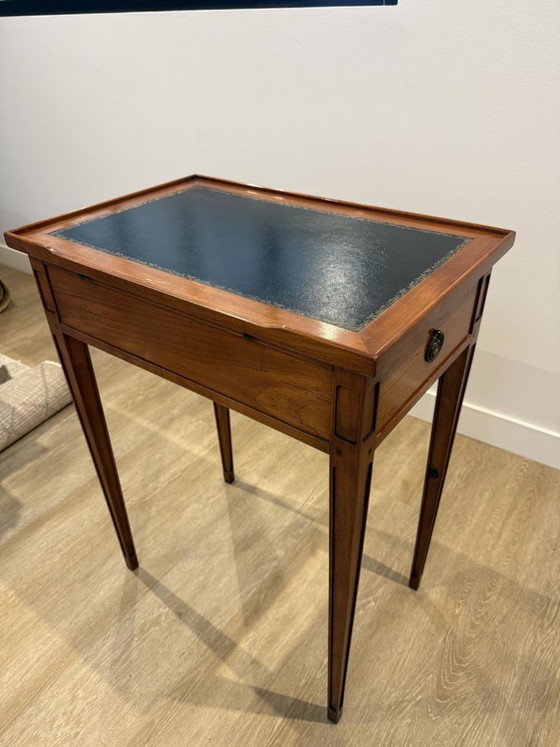 Beistellschreibtisch im Louis XVI Stil – Beistelltische, Holz (photo 2 of 11)