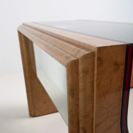 Image 1 of objet de collection représentant un présentoir de magasin Gucci