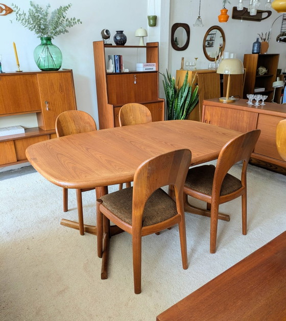 Image 1 of Table de salle à manger extensible vintage danoise en teck