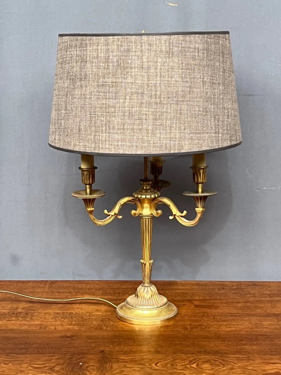 Lampe de style Louis XV. Bronze massif doré. (photo 2 sur 7)