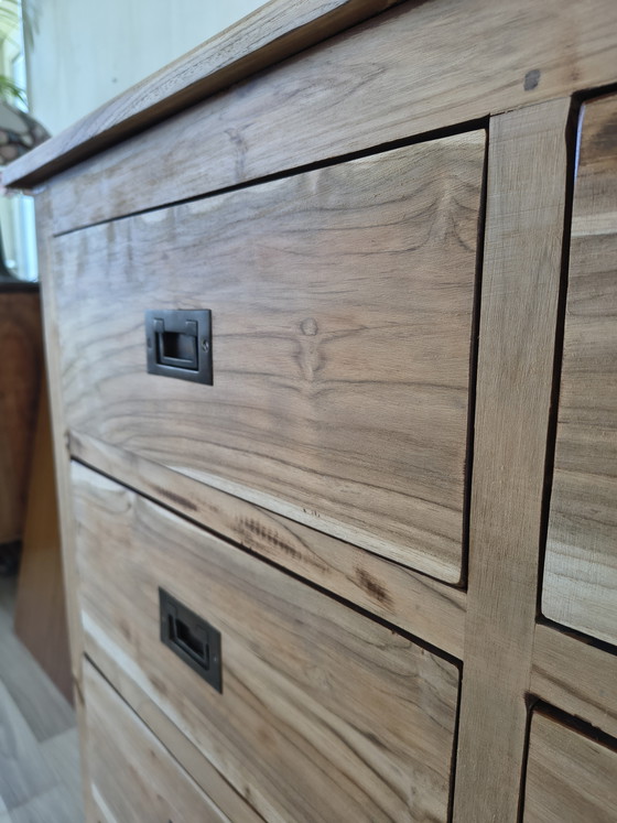 Image 1 of Cómoda de teca maciza