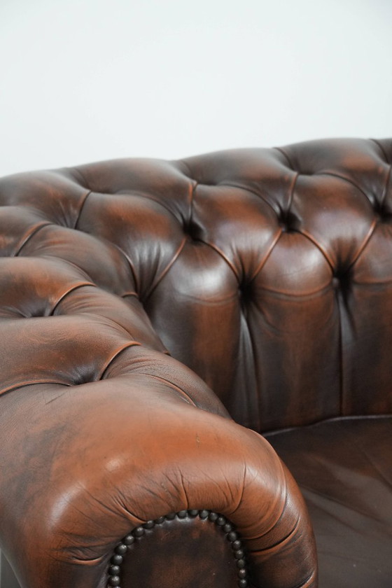 Image 1 of Brauner Chesterfield-Sessel aus Rindsleder im englischen Stil