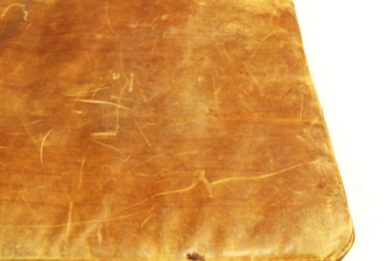 Image 1 of Turnmatte aus Leder, 1930er Jahre II