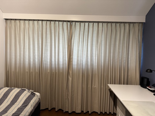 Schöne beige Vorhänge 2x 160 cm br und 220 cm hoch
