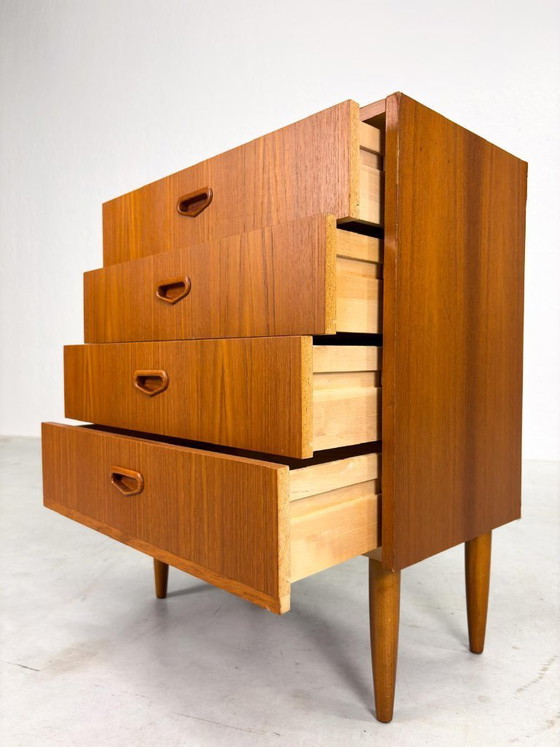 Image 1 of Lage Mid-century Ladekast van Musteringg