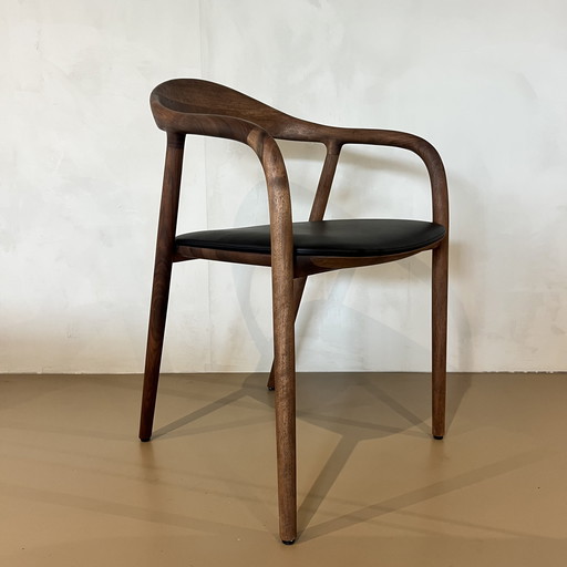 Artisan Neva dining chair