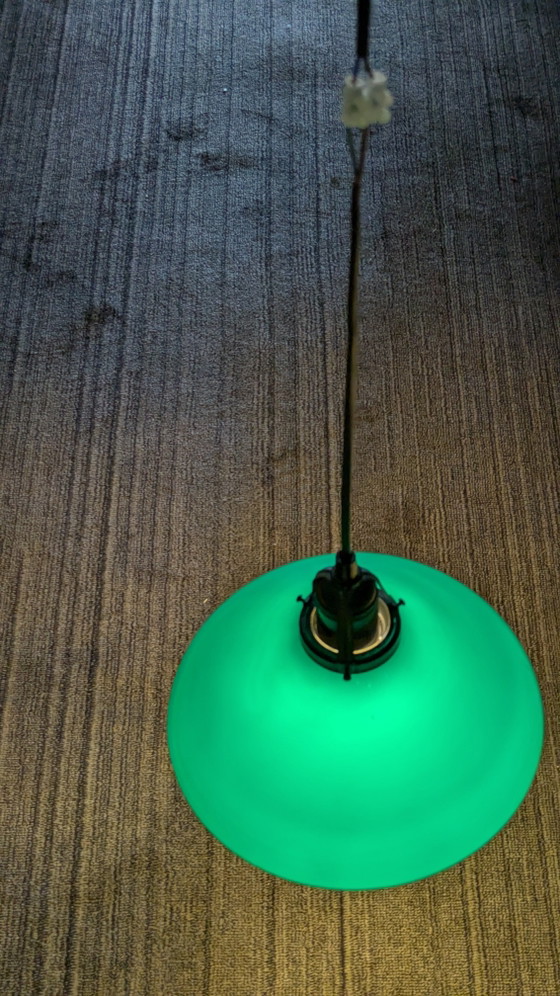 Image 1 of Suspension vintage en verre opalin vert, années 1920
