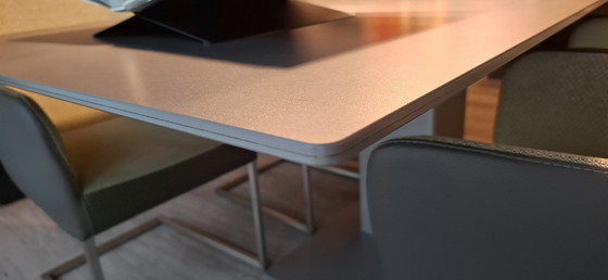 Image 1 of table à manger avec un magnifique plateau en céramique