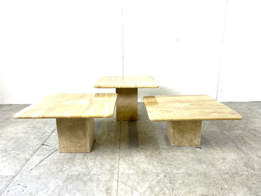 Tables gigognes ou tables d'appoint en travertin vintage, 1970