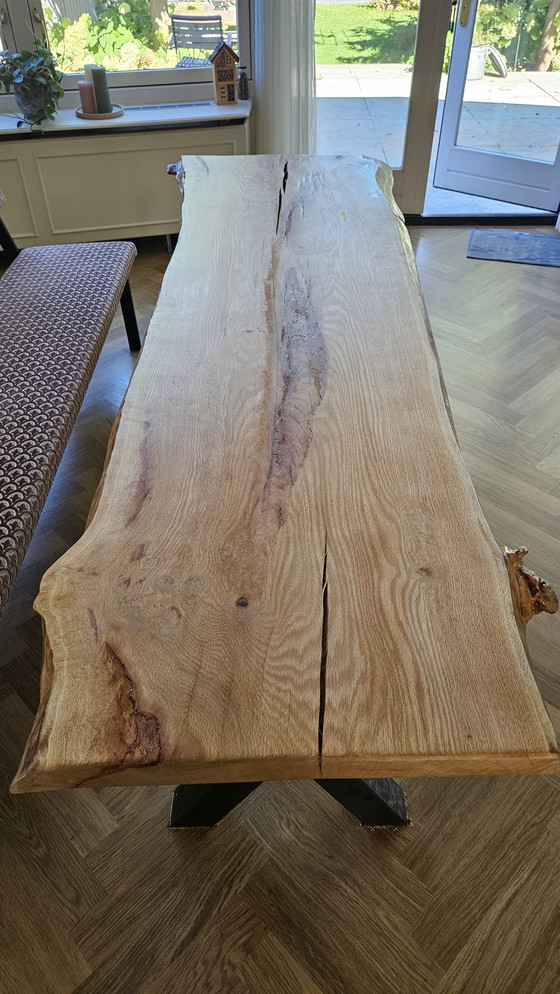 Image 1 of Tavolo a forma di tronco d'albero