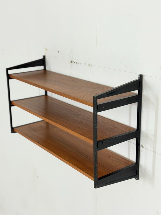 Image 1 of Stringplank / wandplank / vintage plankensysteem