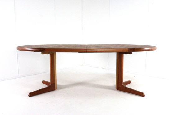 Image 1 of Gudme round 2x extendable dining table 'Slumstrup' vintage Danish design