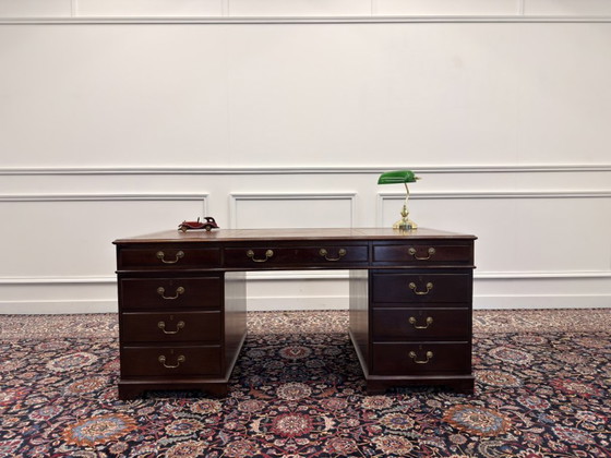 Scrivania inglese classica con pelle marrone – Scrivanie, Leather, Wood (photo 2 of 17)