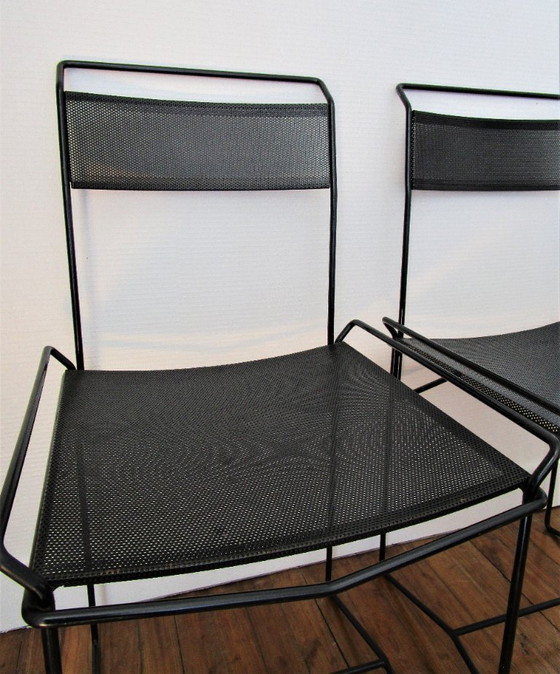 paire chaises métal perforé acier années 80 – Chaises de salle à manger, Metal (photo 12 of 19)