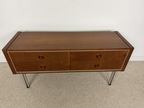 Credenza bassa vintage con 4 cassetti – anni '70 – Credenze, Wood (photo 5 of 13)