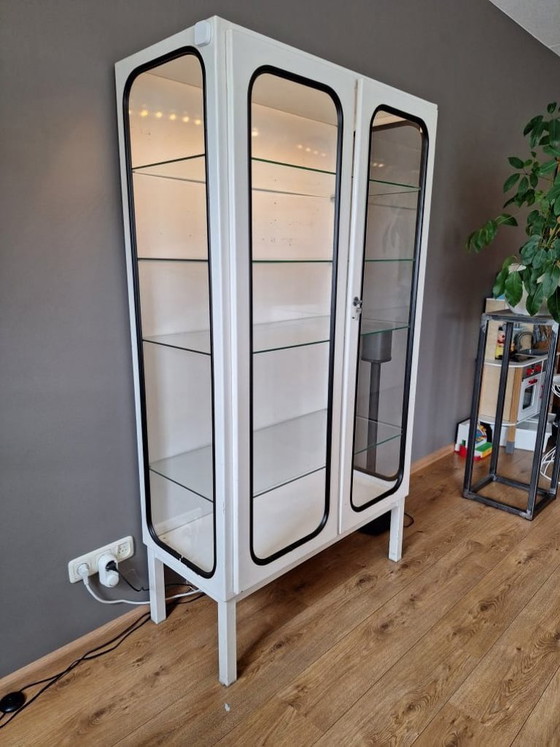 Vintage Apothecary Cabinet / Display Cabinet – Glass, Metal (photo 5 of 5)