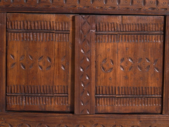 Credenza antica intagliata in legno di pino – Xinjiang, circa 1900 – Credenze con vetrina (photo 10 of 40)