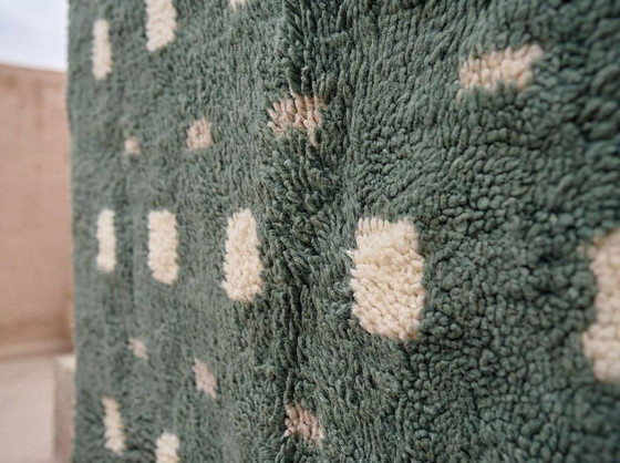 Image 1 of Handmade Berber rug in pure wool, green and white, size 250x150 cm