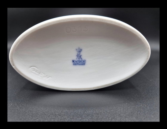 Image 1 of Vintage AK Kaiser porcelain relief vase – Manfred Frey – Model 0315
