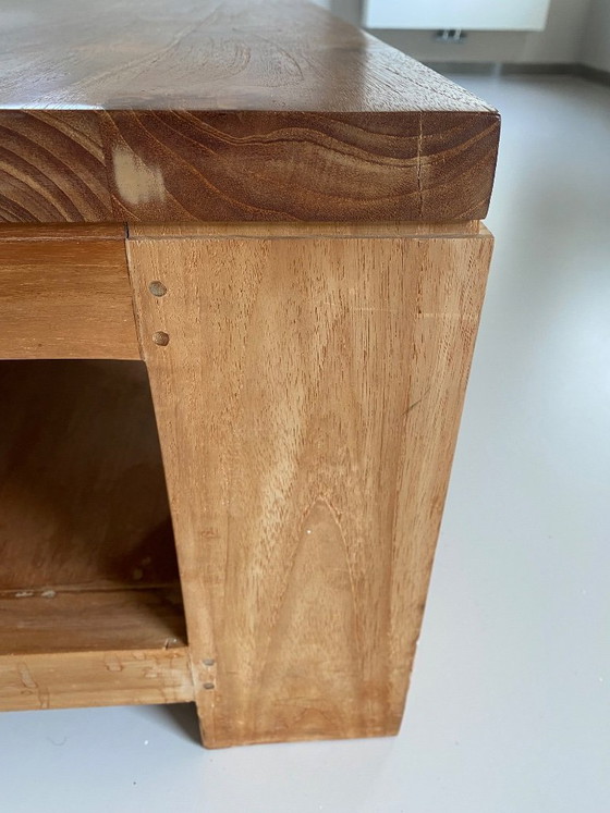 Image 1 of Robust coffee table made of solid hardwood