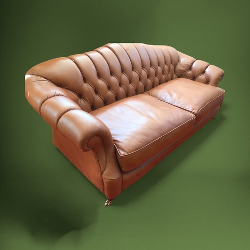 Sofá Chesterfield 194 cm de ancho de cuero marrón con patas de latón con ruedas