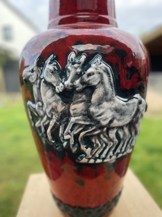 Image 1 of Vintage Duitse Fat Lava Vaas Paarden Jaren 70