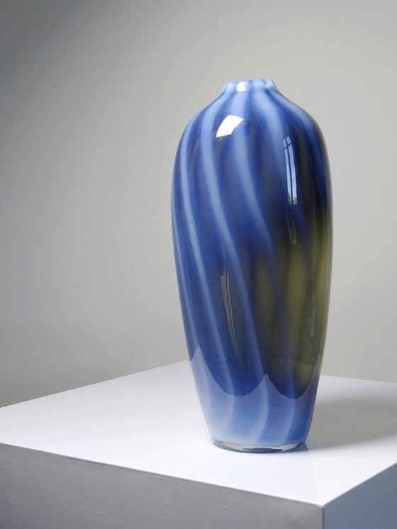 Image 1 of Vintage Murano glass vase lined with opaline glass, soap bubble design