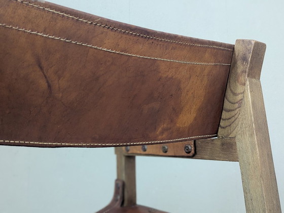 Image 1 of Spaanse Brutalistische Leren Fauteuil van Biosca, 1950