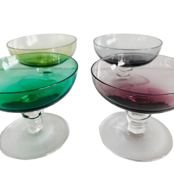Image 1 of Vintage mid-century Kristalunie Carnaval gekleurde likeurglazen Max Verboeket cocktailglazen 1950's