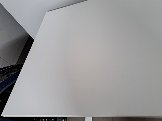 Image 1 of Tavolo da lavoro elettrico in piedi/seduto