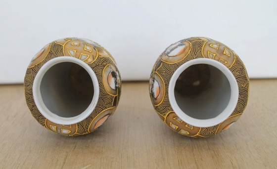 Image 1 of Satsuma Moriage set of 2 small vases, beautiful and authentic!