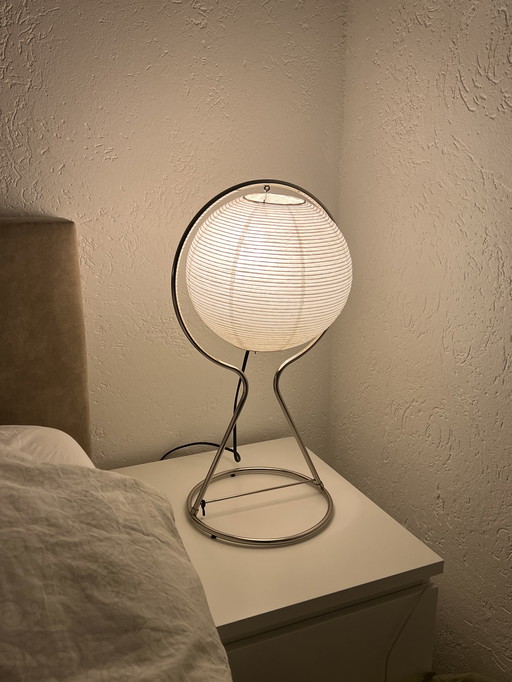 Lámpara de mesa Vate de Ikea