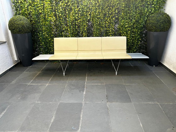 Image 1 of Panca in pelle a 3 posti + 2 comodini