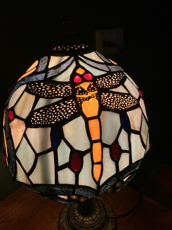 Image 1 of Tiffany style tafel lamp 
