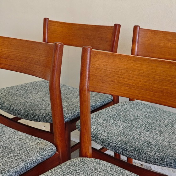 Image 1 of Chaises de salle à manger vintage en teck Formule