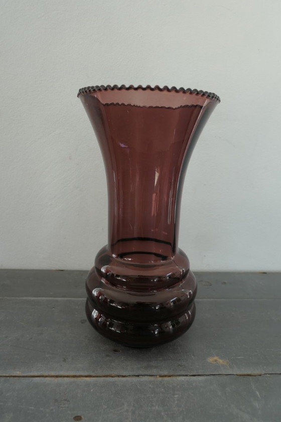 Image 1 of Vaso in vetro viola Art Déco Verreries Doyen
